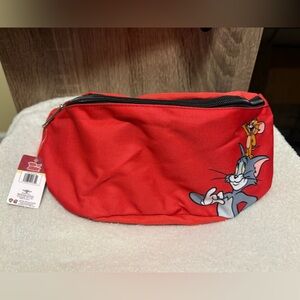 Buckle-Down Tom And Jerry Smiling Pose Fanny Pack- Red
